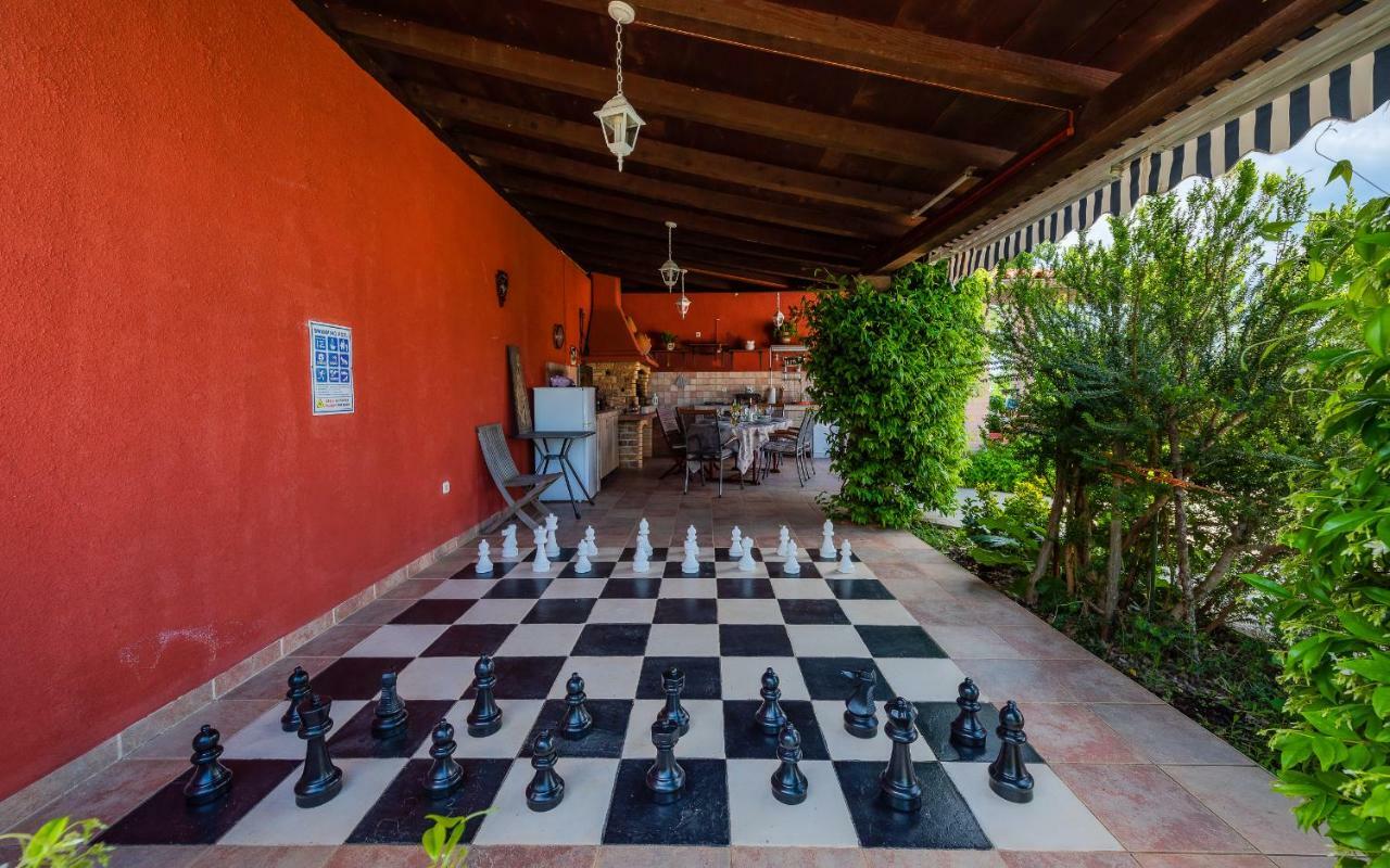 Hacienda Rosemary Villa Muntic Exterior photo