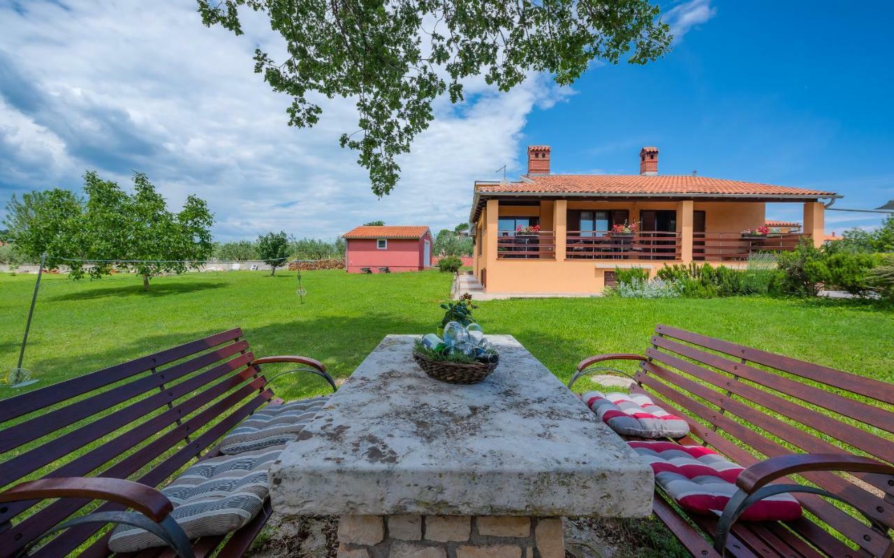 Hacienda Rosemary Villa Muntic Exterior photo