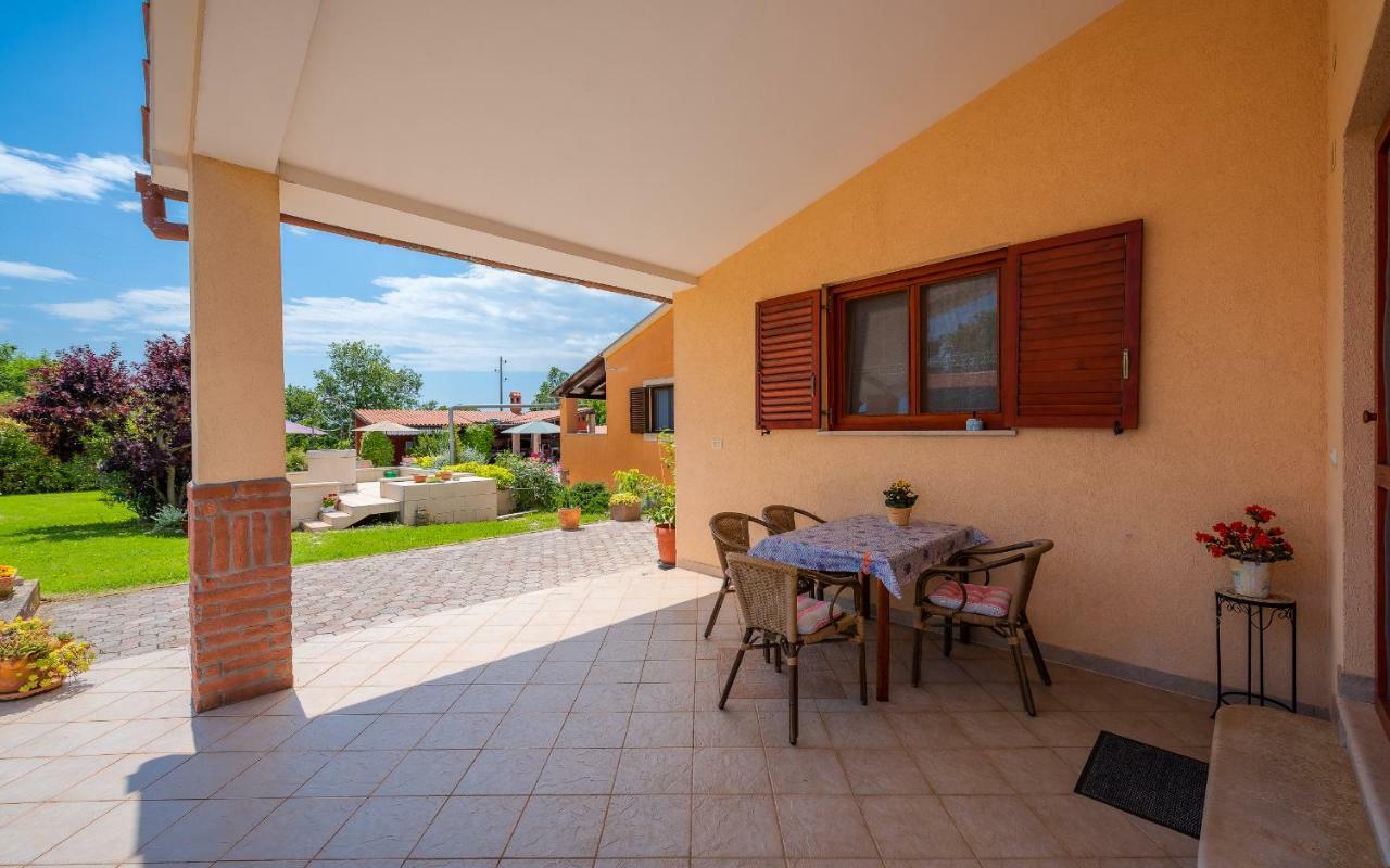 Hacienda Rosemary Villa Muntic Exterior photo